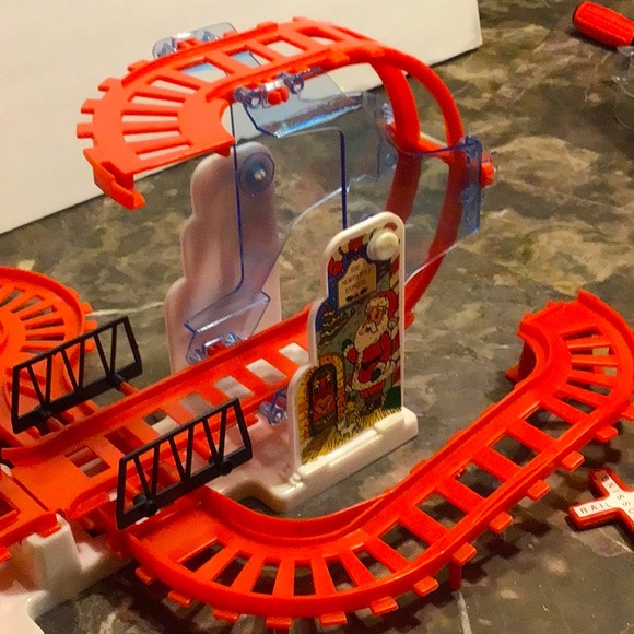 VINTAGE KURT ADLER NORTH POLE EXPRESS TRAIN WITH SOUND - Picture 4 of 13